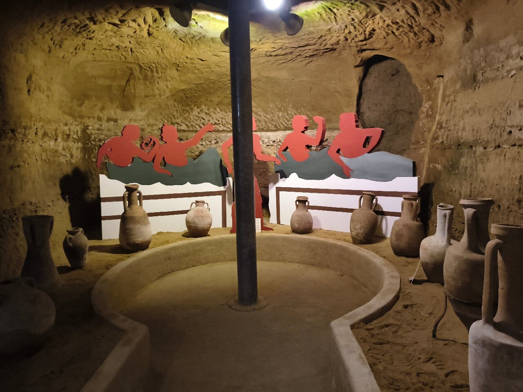 Museo Civico La Citta Sotterranea-丘西必去景点