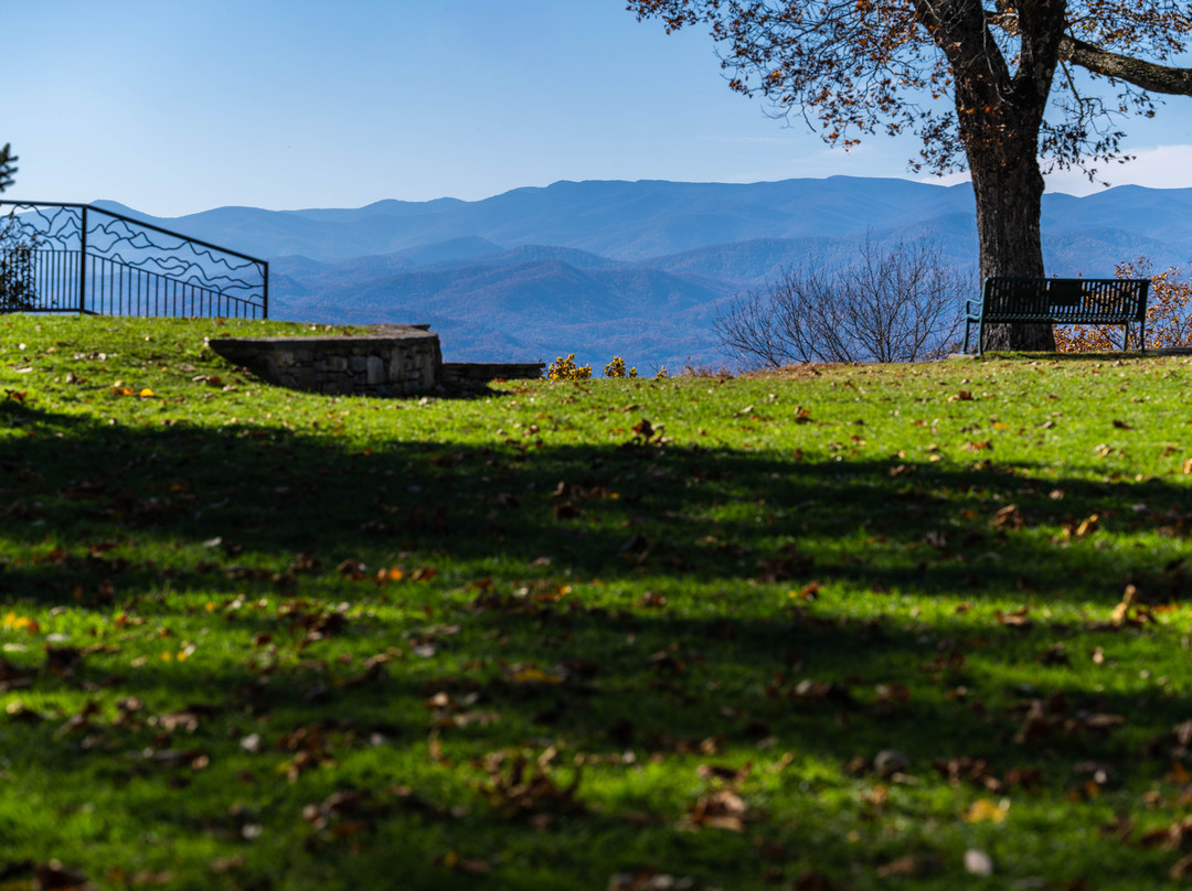 Jump Off Rock-Laurel Park必去景点
