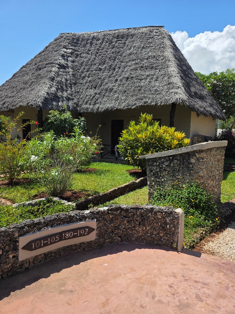 钻石马潘兹海滩全包式酒店-官方