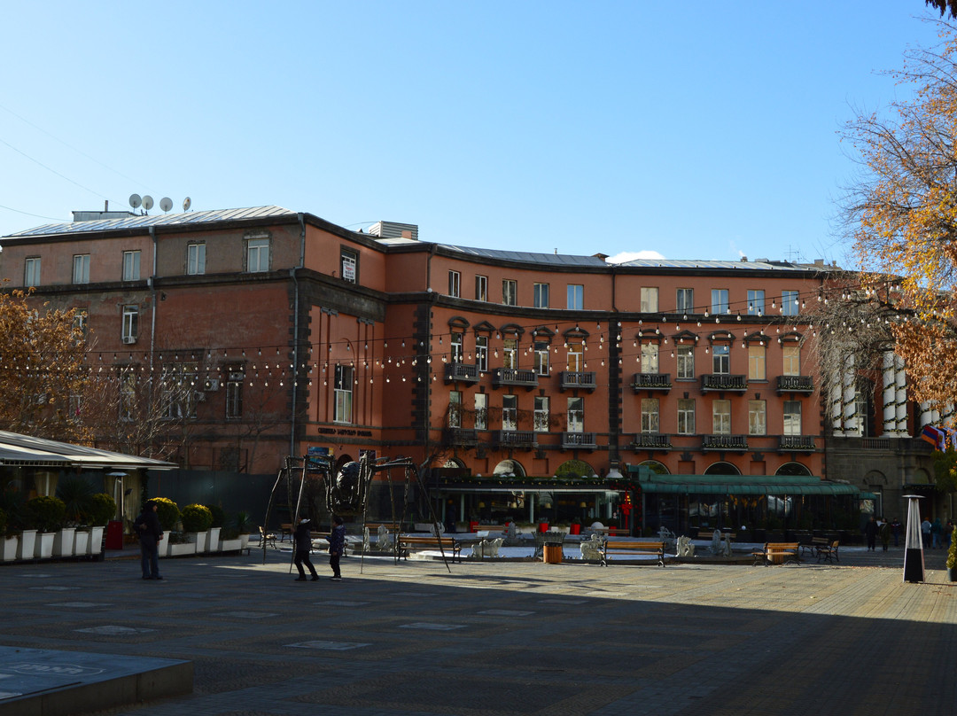 Charles Aznavour Square-埃里温必去景点