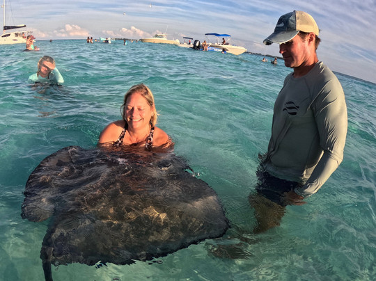 Next Level Charters Cayman-Camana Bay必去景点