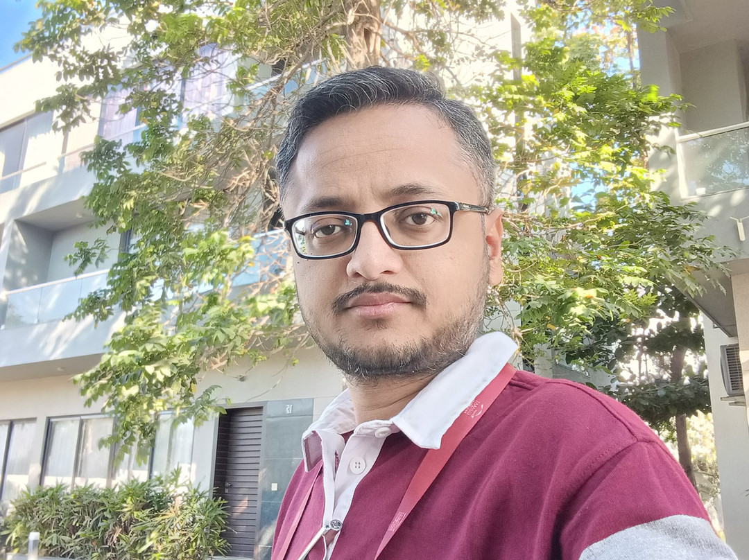 The Emerald Club主图