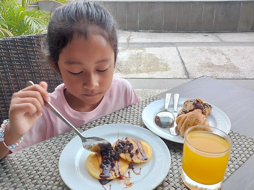 Hotel Santika Gresik主图