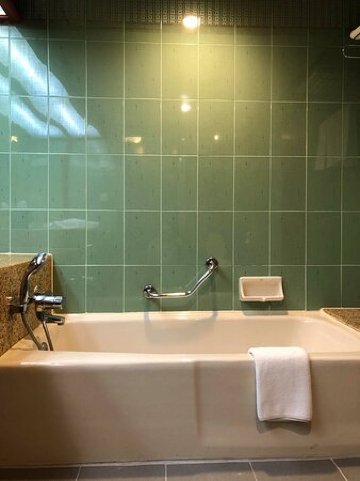 盛泰澜清迈河畔酒店-浴室