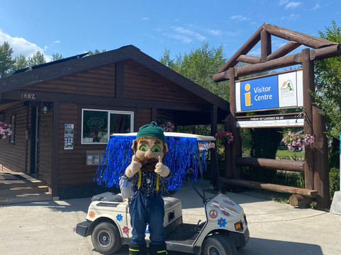 Lumby & District Chamber of Commerce and Visitor Centre-Lumby必去景点