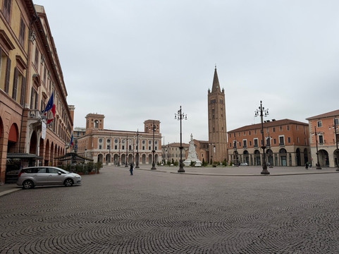 Centro Storico-弗利必去景点