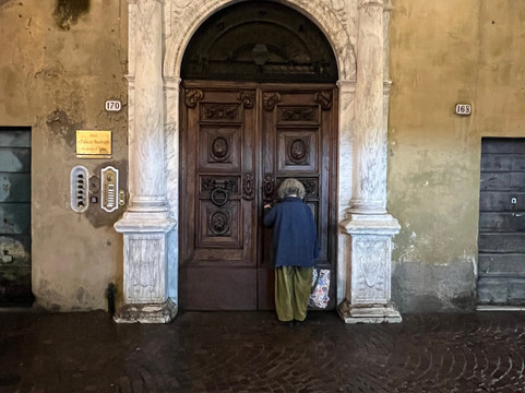 布斯德拉齐德伊柏卡广场酒店主图