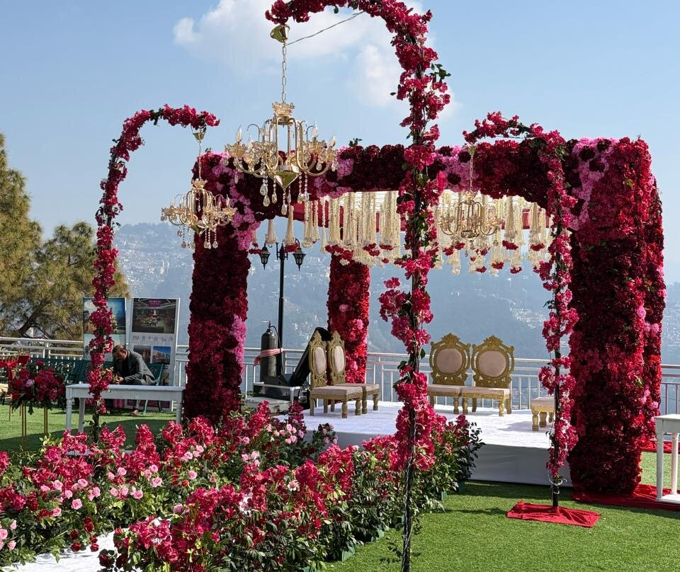 里根塔山顶酒店，西姆拉主图