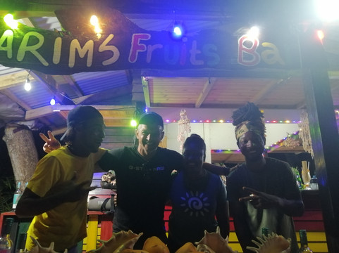 Karim's Fruits Bar-La Digue必去景点