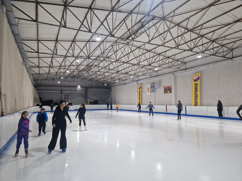 Ice N Skate-Egaleo必去景点