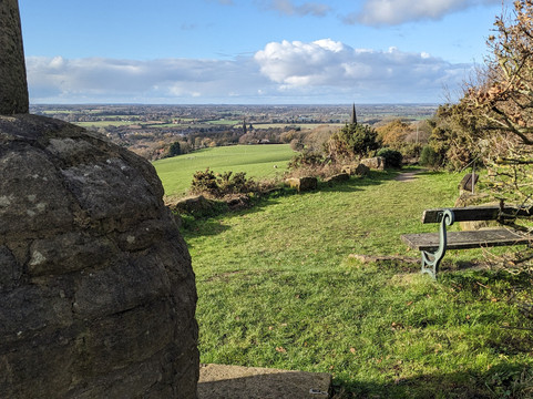 The Parbold Bottle monument-Parbold必去景点
