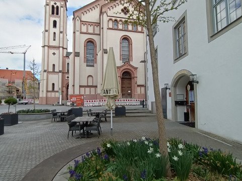 Altes Schloss-Weissenhorn必去景点