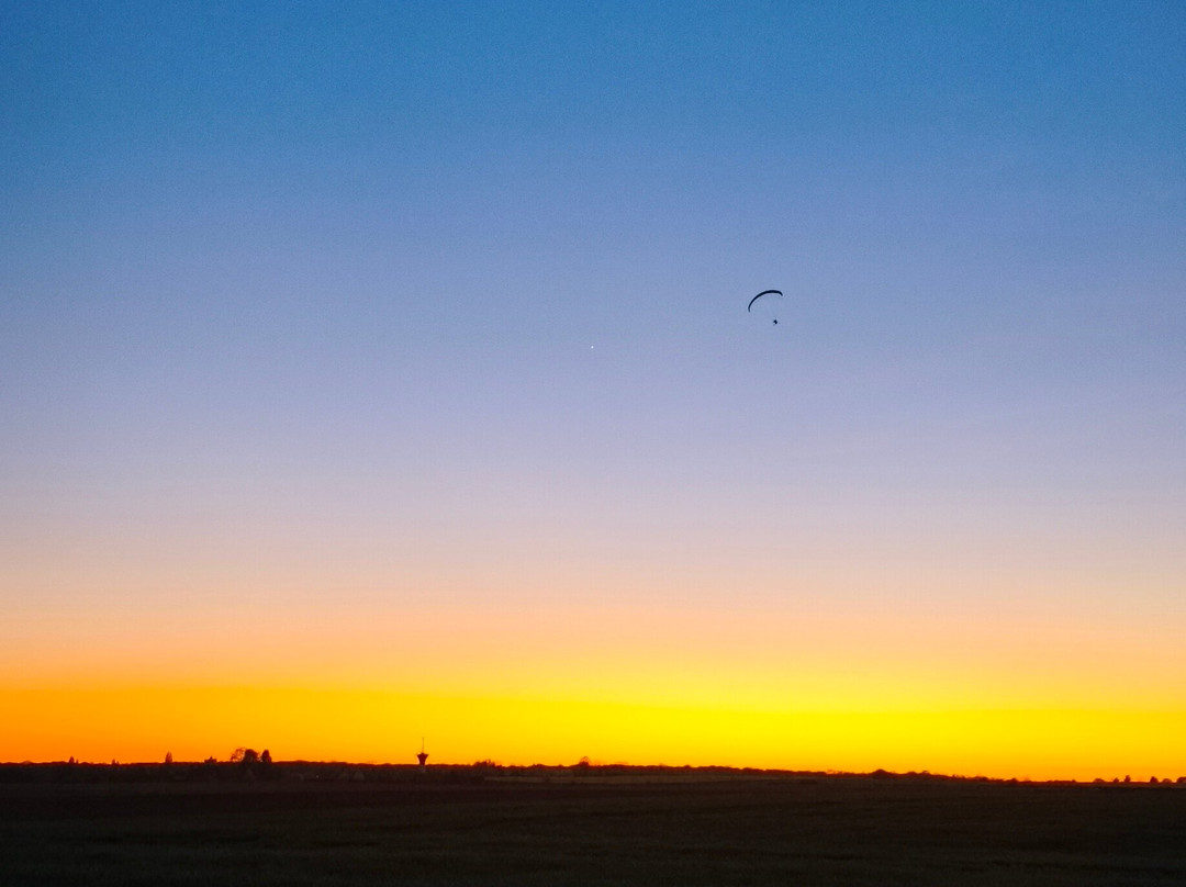 Para Ton Air - Ulm Paramoteur-Crepy-en-Valois必去景点