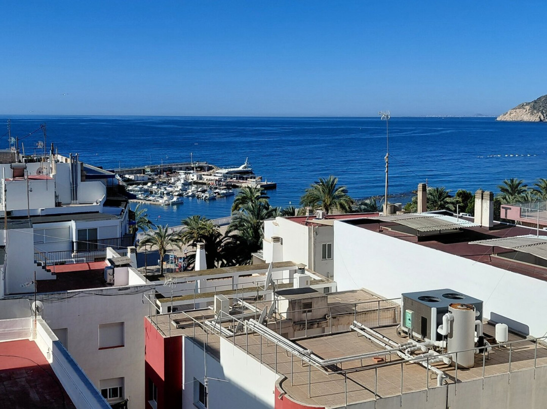 沃拉马尔酒店主图