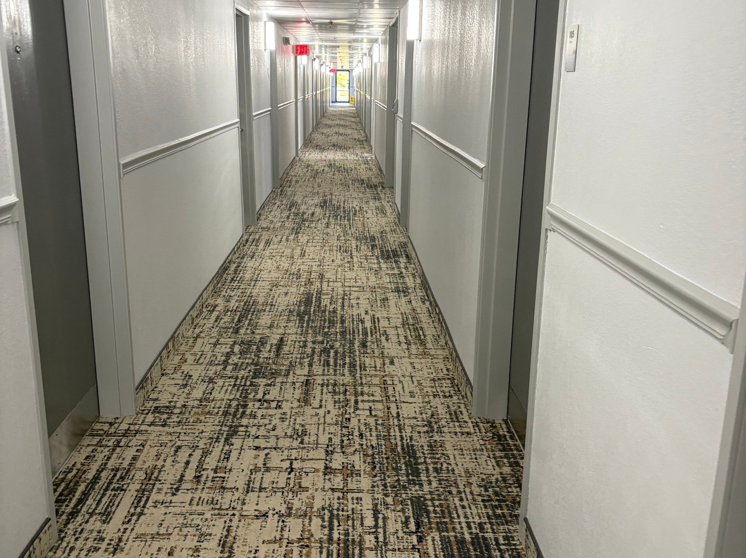 Clarion Pointe Springfield Southeast