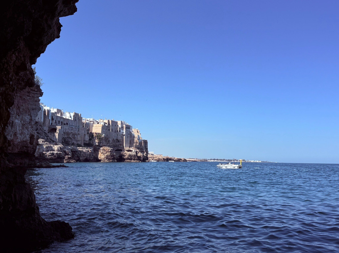Dorino Gite in Barca-波利尼亚诺阿马雷必去景点