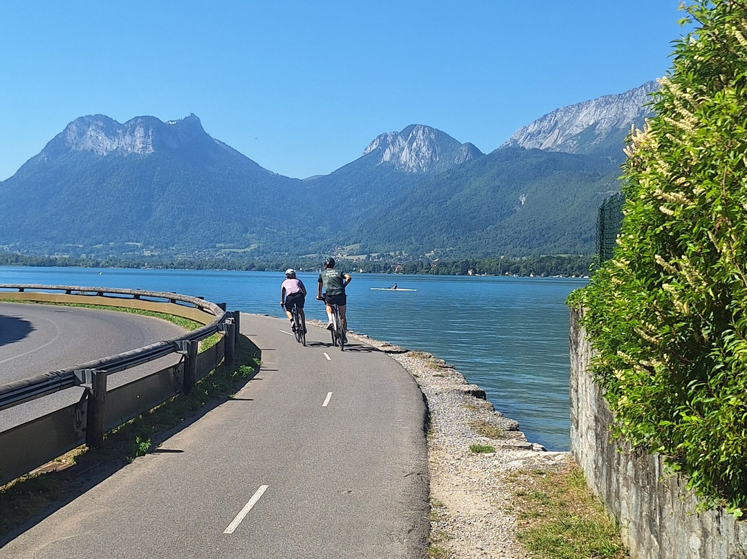 The Lake Annecy Greenway-安纳西必去景点