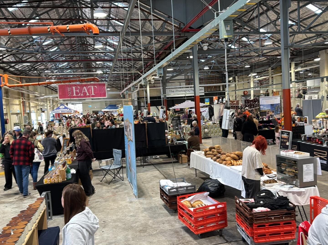 Old Bus Depot Markets-堪培拉必去景点