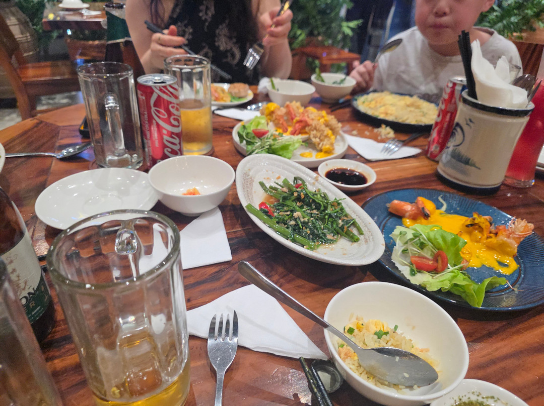 Gạch Gạch Restaurant