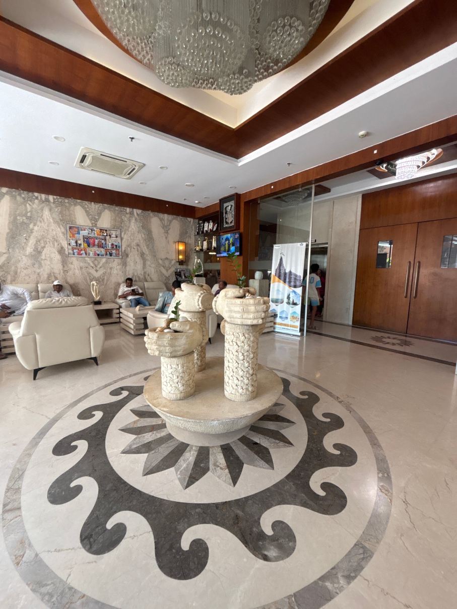 德瓦尔卡杜布米威特兹酒店-旅行者