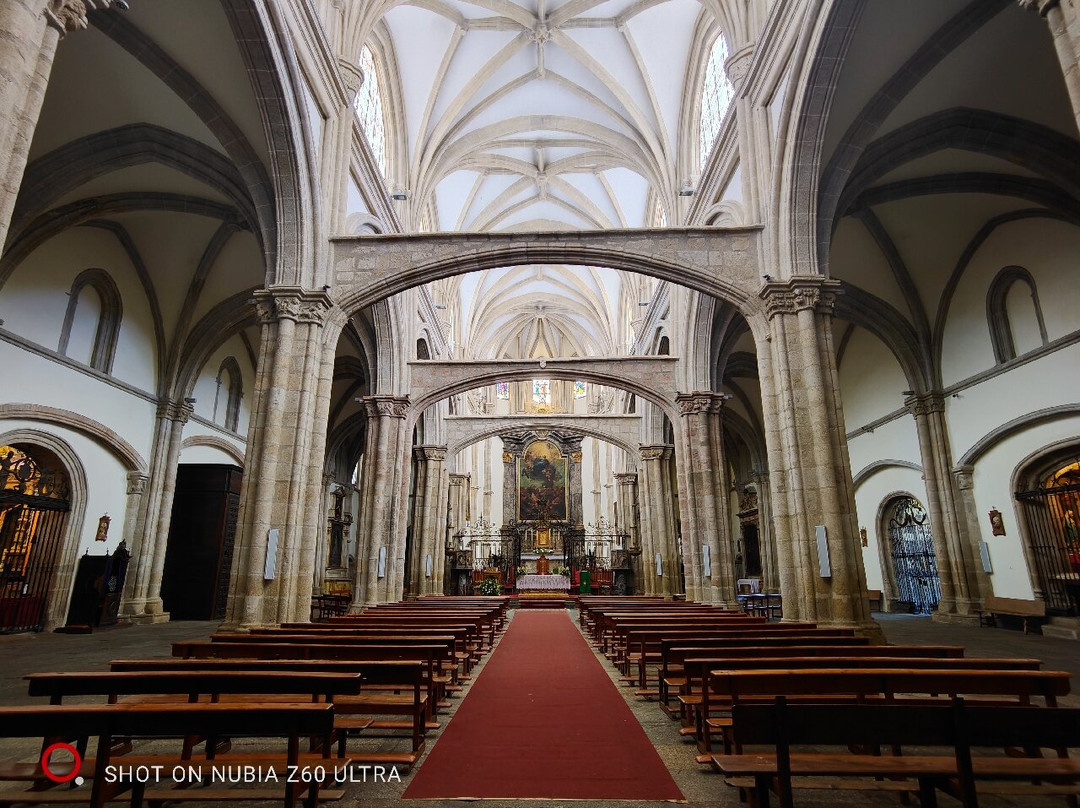 Colegiata de Santa María-塔拉韦拉-德拉雷纳必去景点
