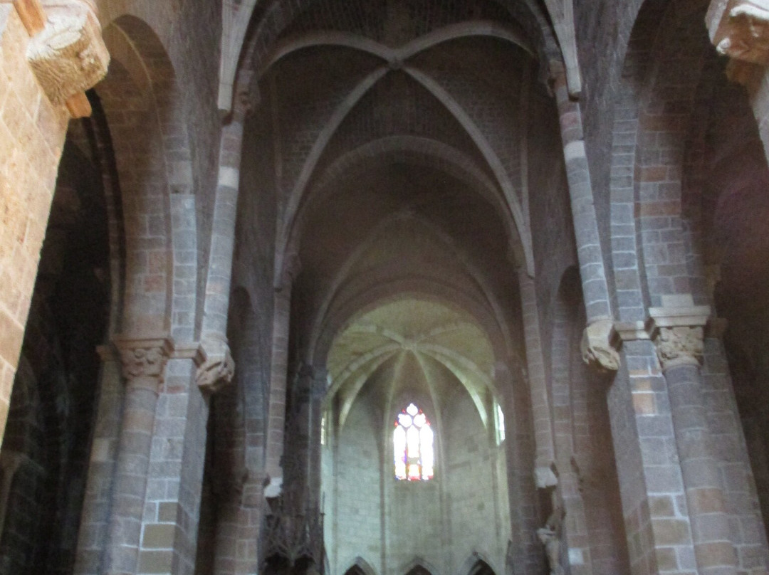 Abbatiale Saint-Chaffre-Le Monastier-sur-Gazeille必去景点