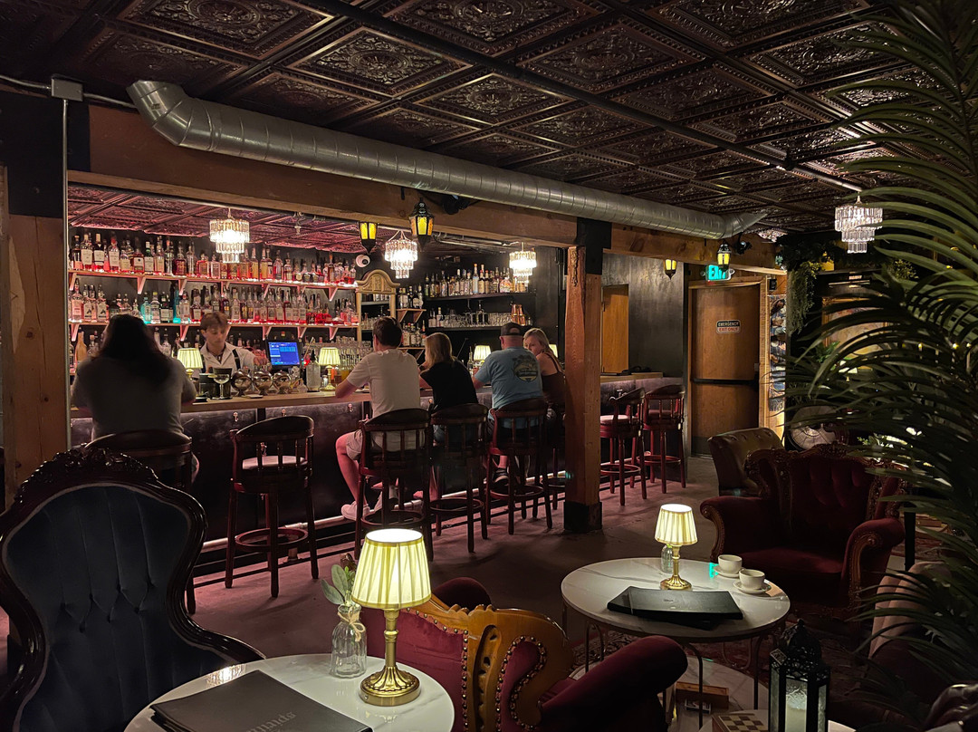 Spiritual Speakeasy Bar-圣乔治必去景点