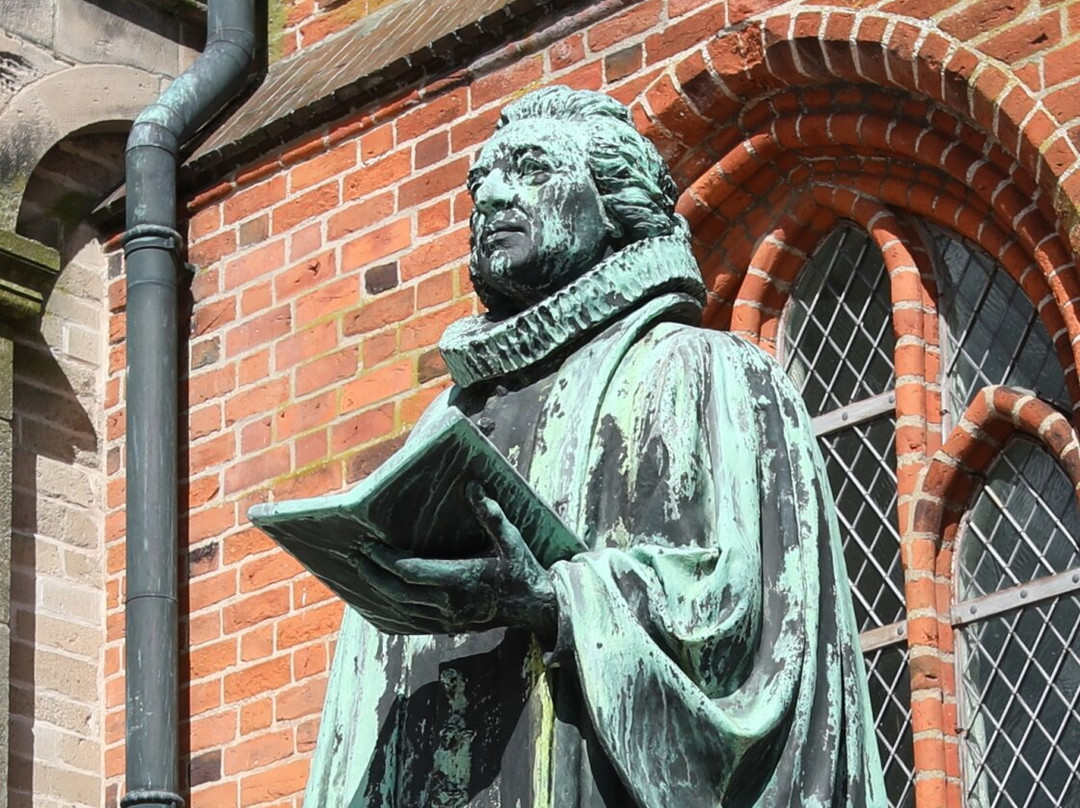 Hans Adolf Brorson Statue-里伯必去景点