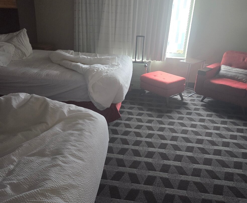 简斯维尔万豪TownePlace套房酒店主图