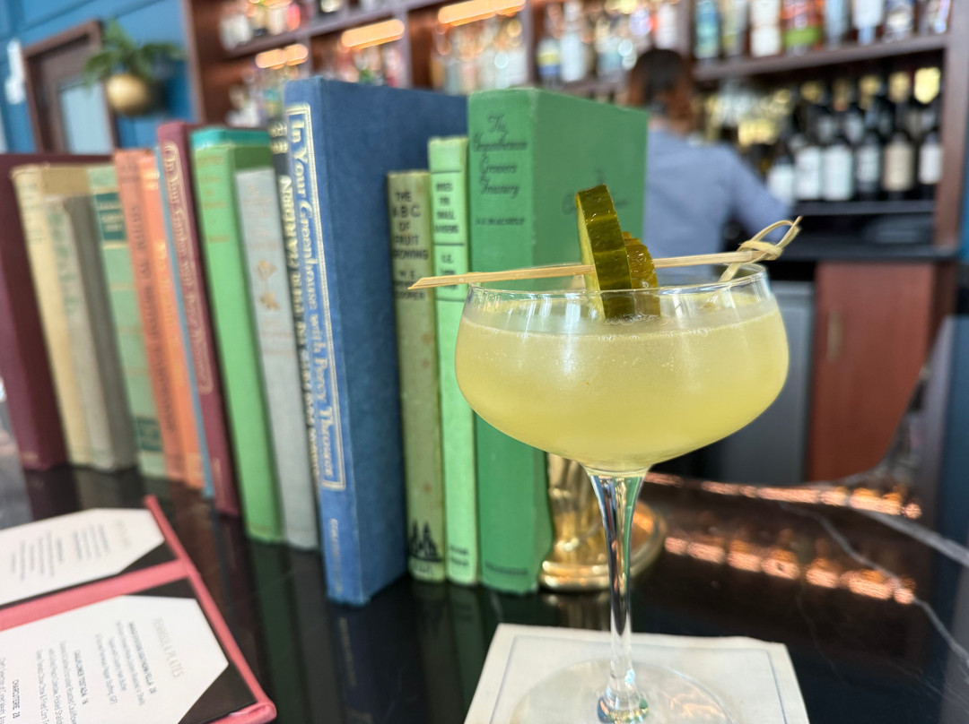洛特雷尔酒店主图