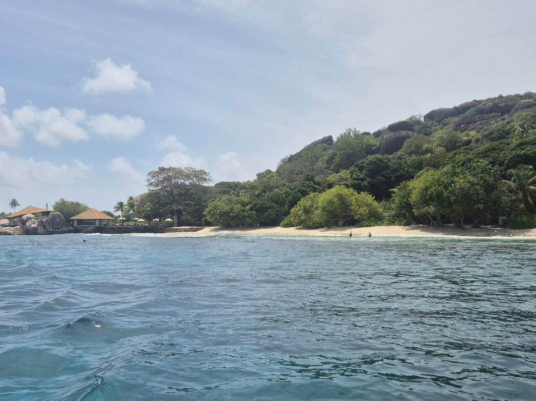 Belle Petra Boatcharter-La Passe必去景点