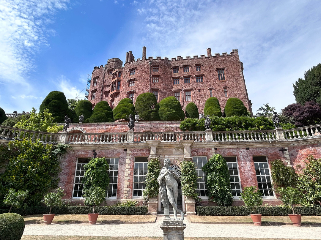 Powis Castle and Garden-Welshpool必去景点