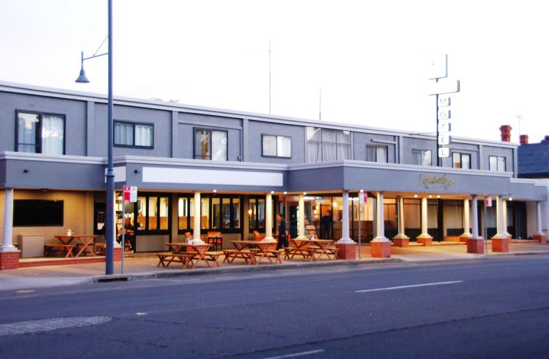 奥尔伯里舒适酒店