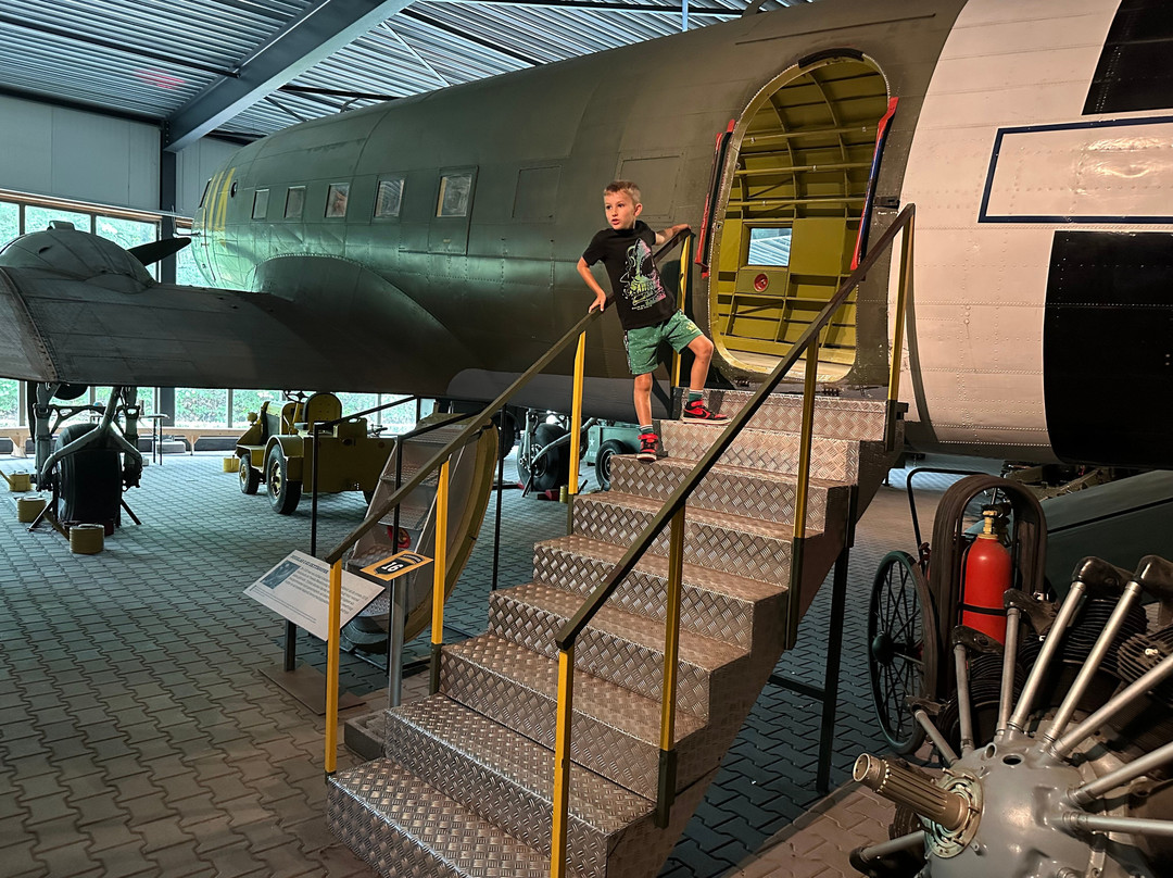 Museum Bevrijdende Vleugels-Best必去景点