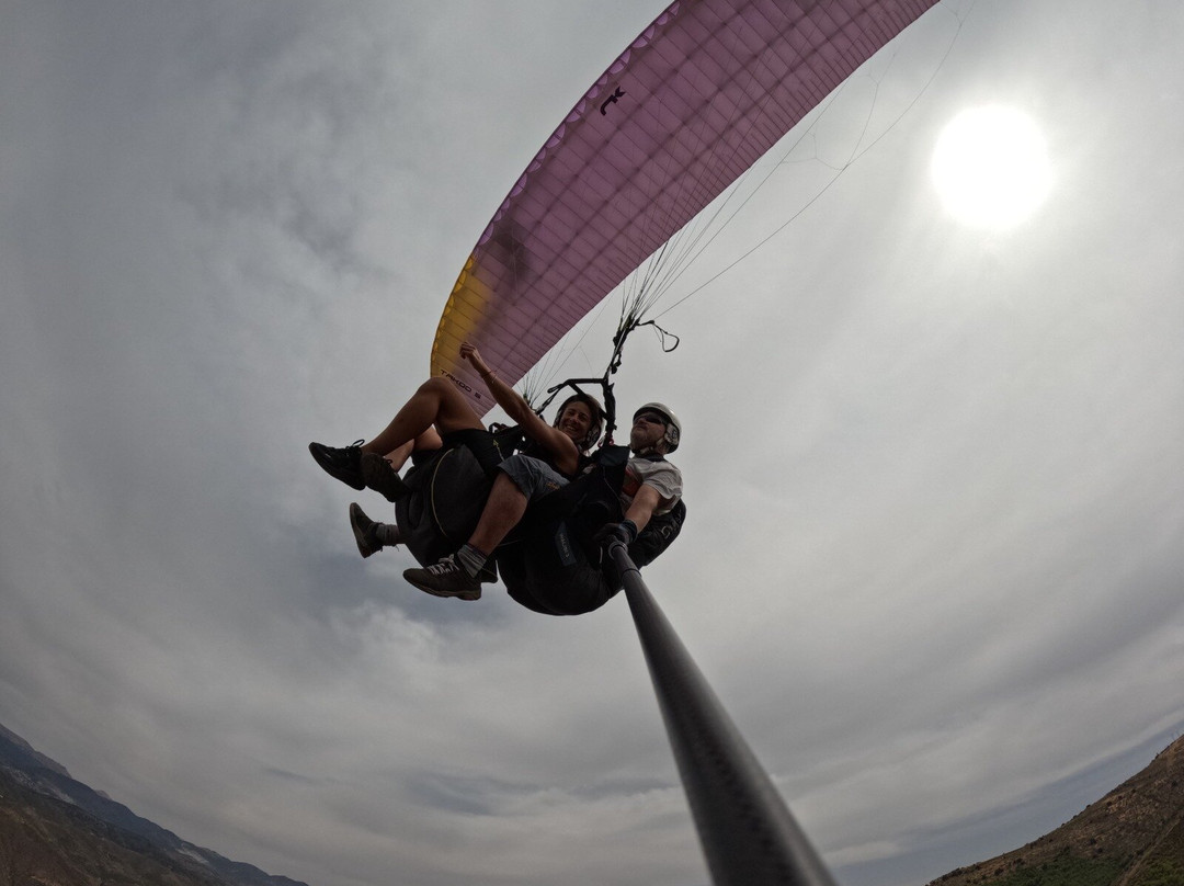 Granaltura Paragliding-格拉纳达必去景点