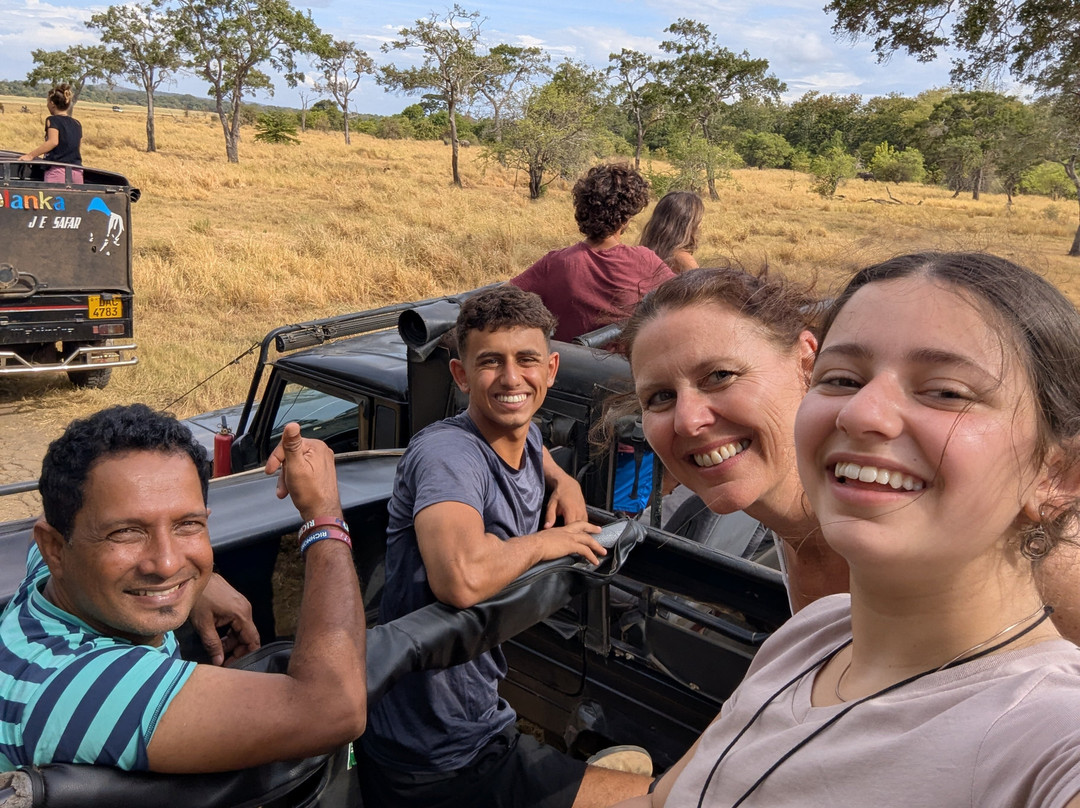 Srilankan Round Tours with Supun-加勒必去景点