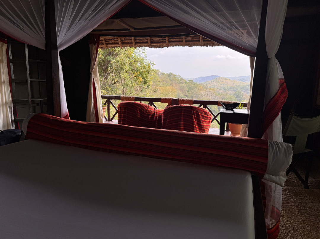 Sable Mountain Lodge, A Tent with a View Safaris主图