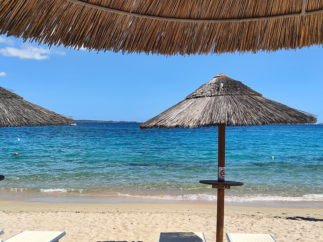 Spiaggia Mannena (Spiaggia Barca Bruciata)-Arzachena必去景点