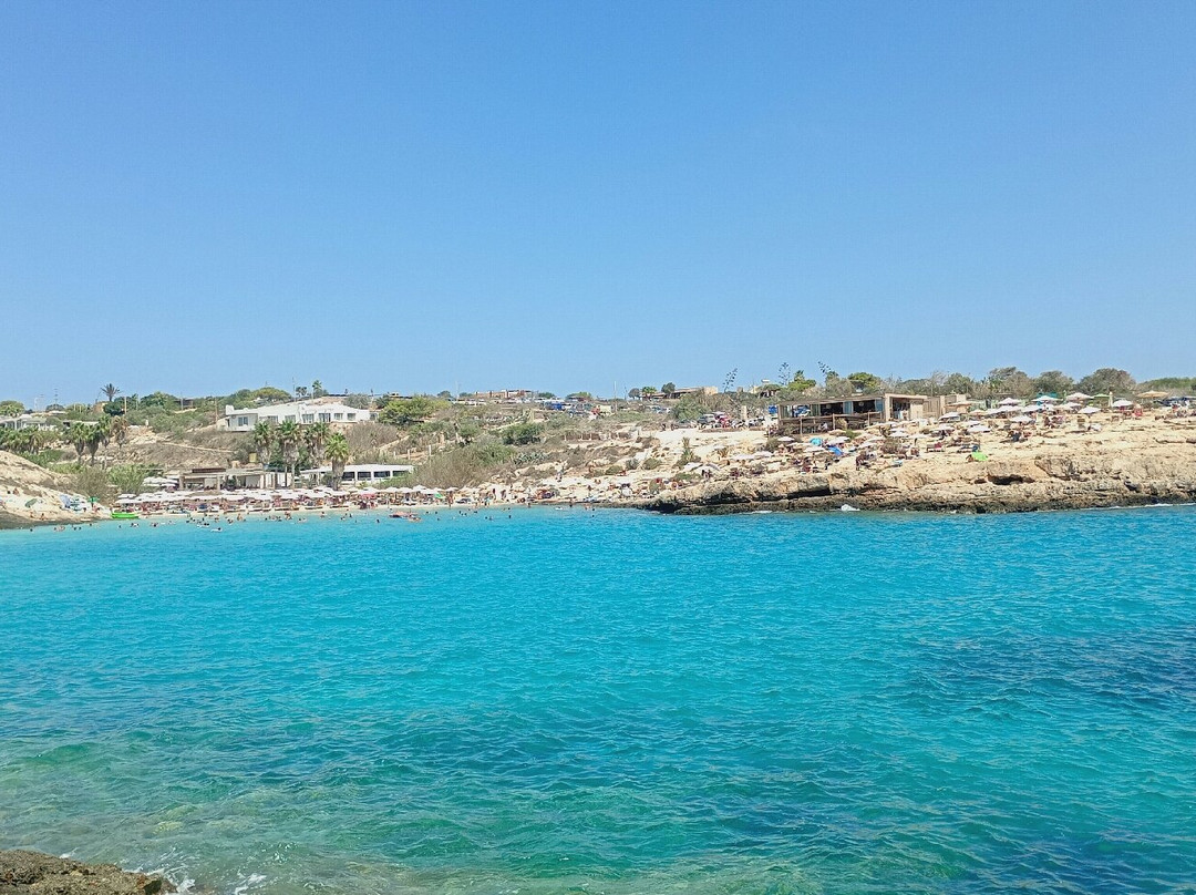Spiaggia Di Cala Madonna-兰佩杜萨必去景点