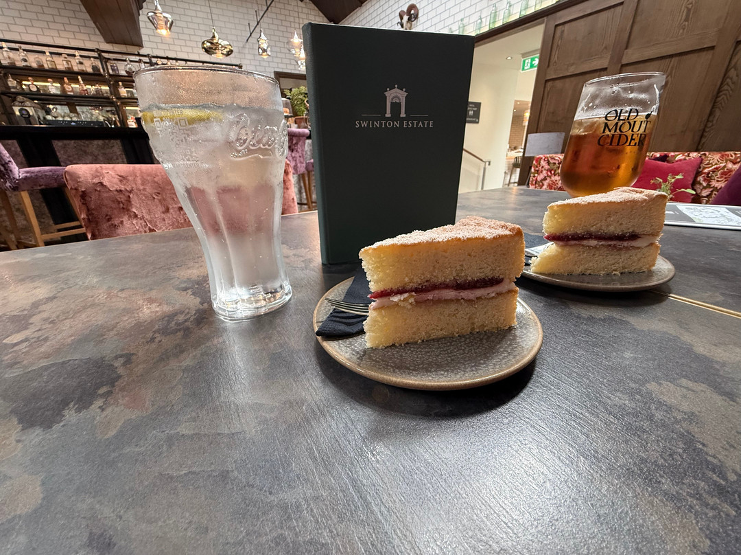 史云顿公园酒店主图
