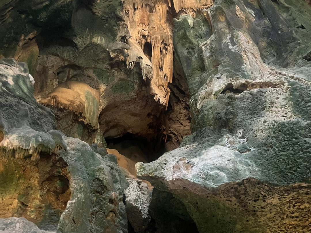 Hato Caves-威廉斯塔德必去景点
