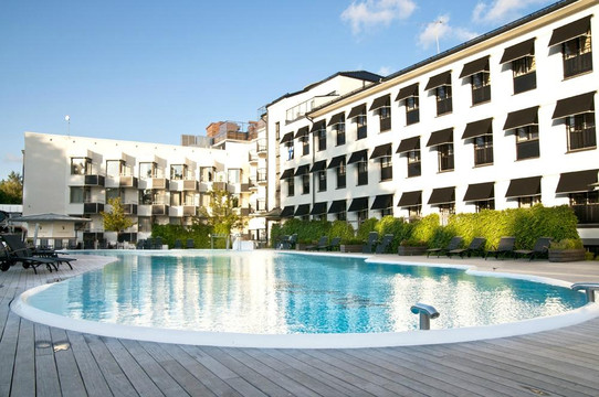 于斯塔德酒店住宿-伊斯泰德桑吉拜德酒店