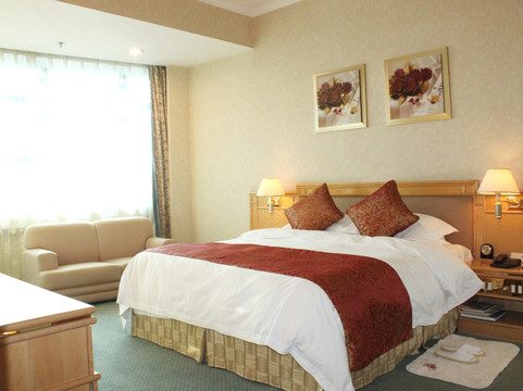 潍坊国际金融大酒店（世界风筝广场世纪泰华购物广场店）主图