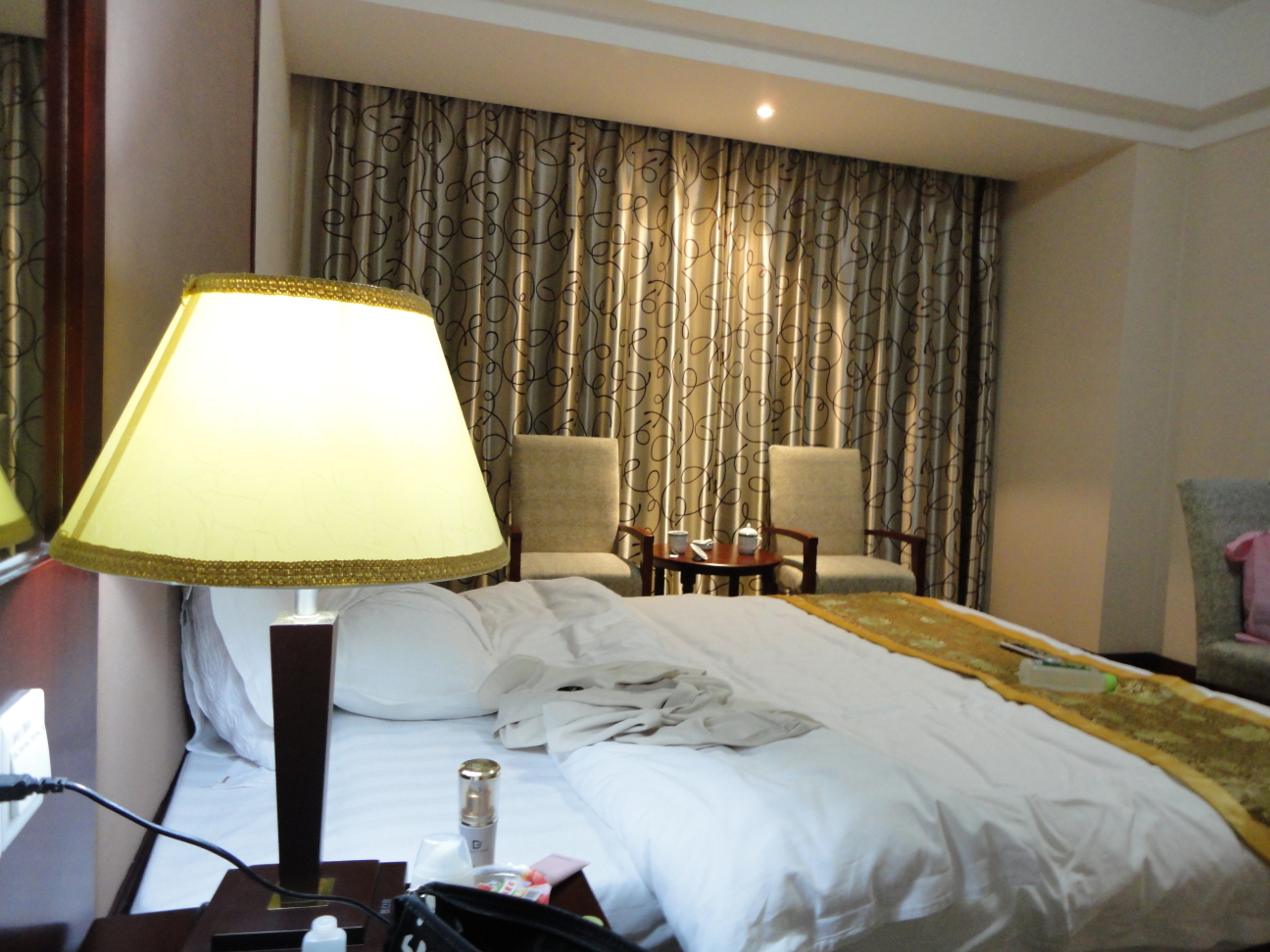 龙庭大酒店-客卧
