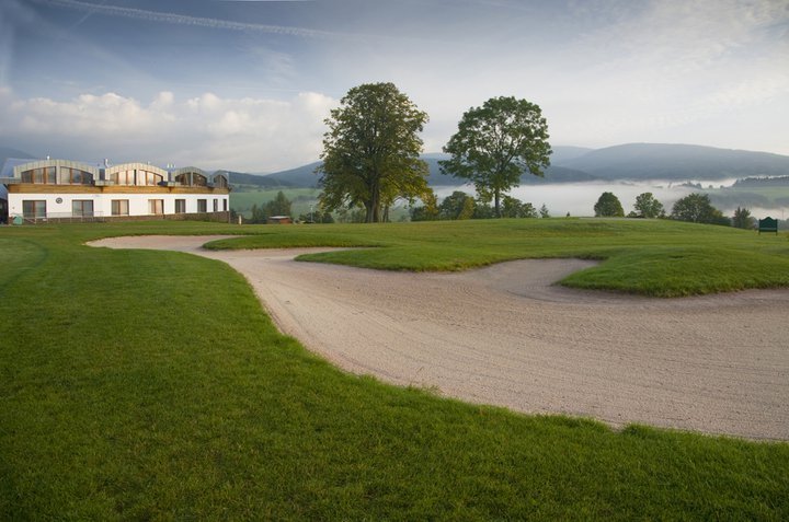 Grund Resort GOLF&SKI-官方