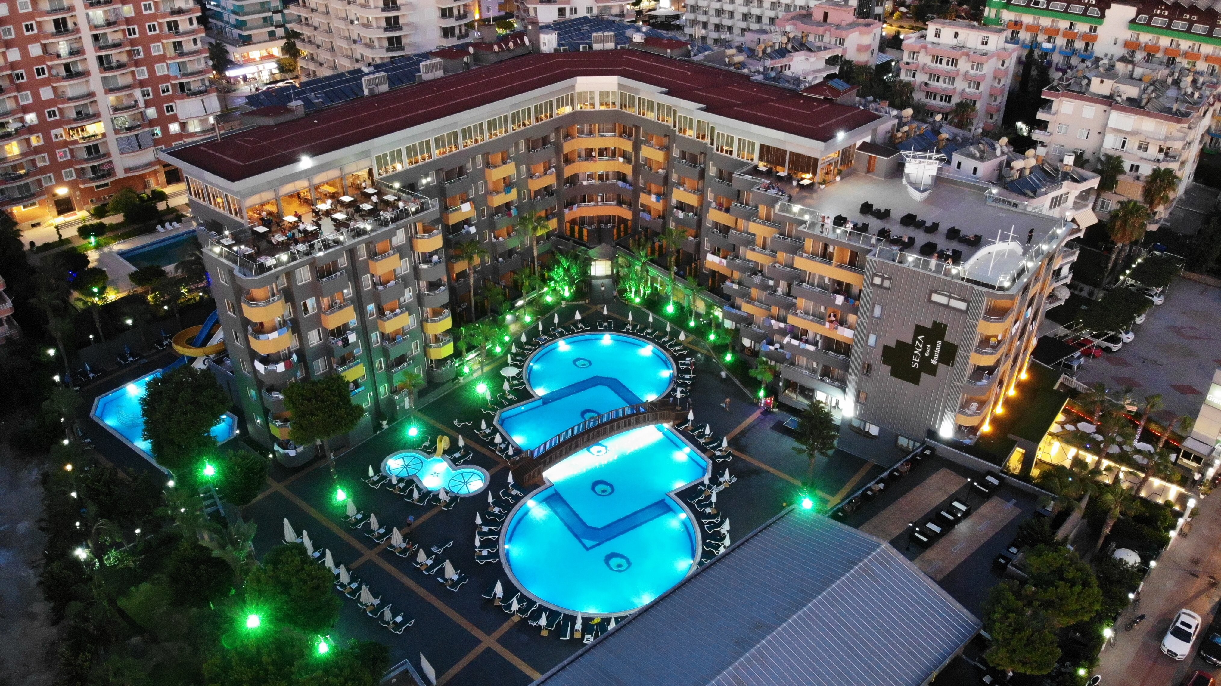 Senza Grand Santana Hotel-官方