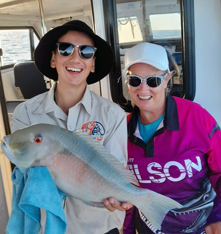 Reef Fishing Charters 1770-1770镇必去景点