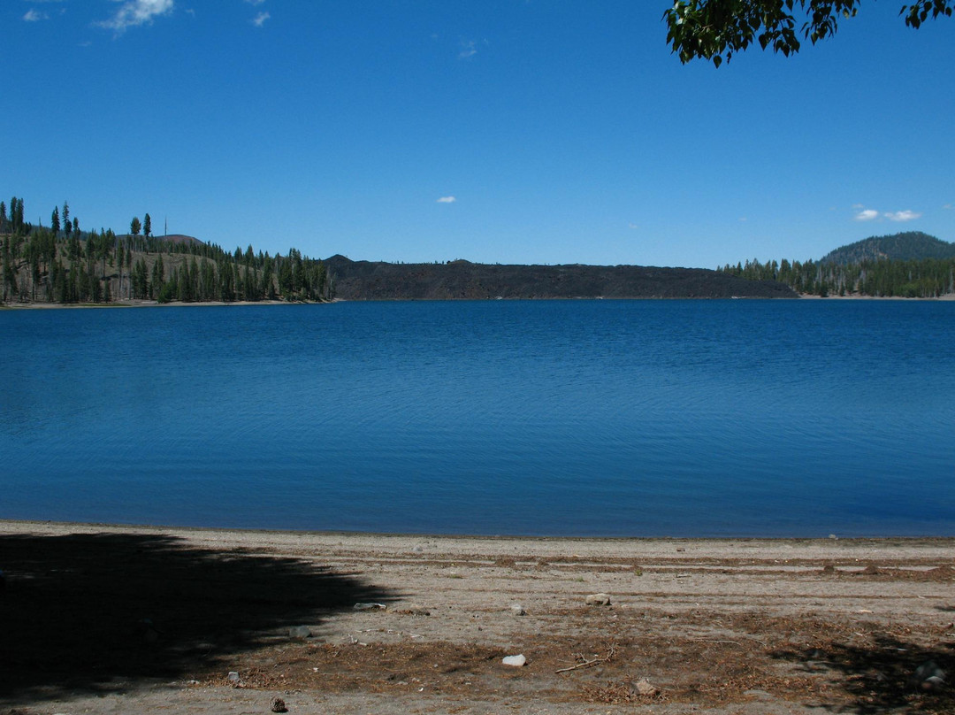 Snag Lake景点图片