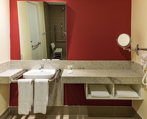 里贝朗普雷图美居酒店