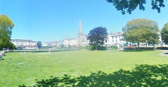 Dawlish Lawn and Dawlish Water景点图片